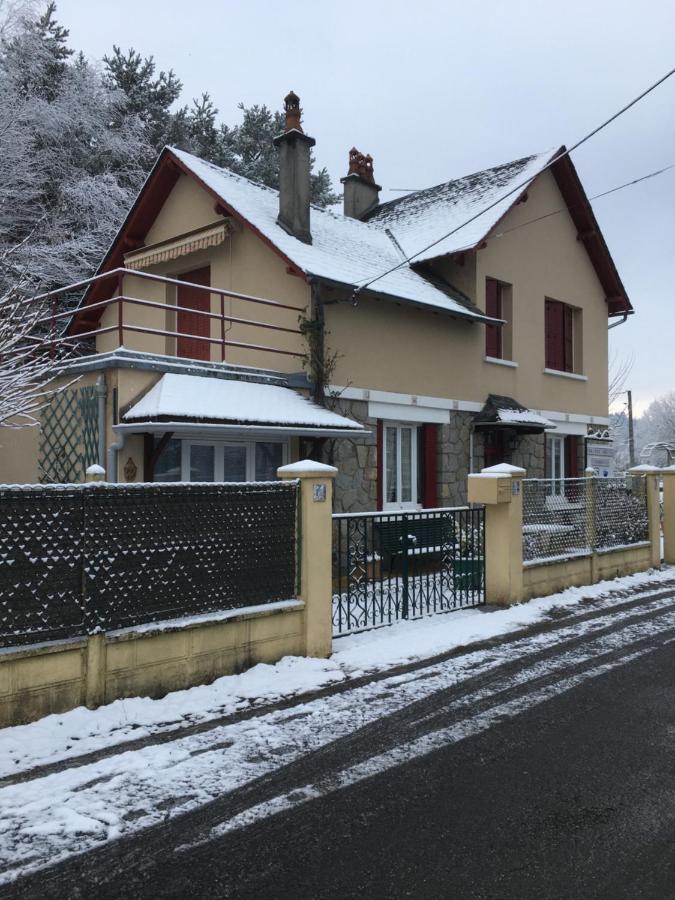 Maison D'Hotes Argentat Esterno foto