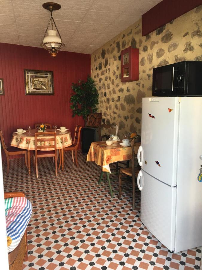 Maison D'Hotes Argentat Esterno foto